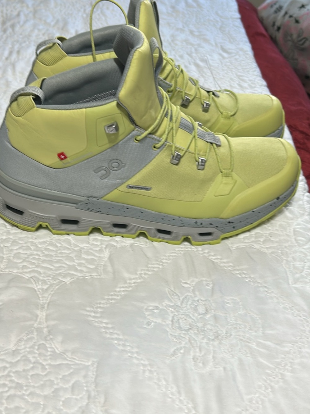 On Running Women's High-Top Sneakers in Yellow and Gray